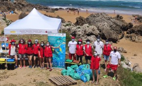 Voluntarios de Cruz Roja Cantabria ...