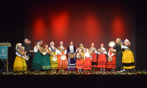 El Teatro Vimenor de Vioño, sede este ...