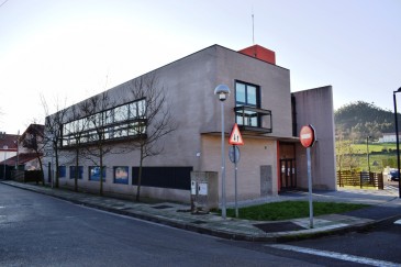 La Biblioteca municipal de Mortera pone ...