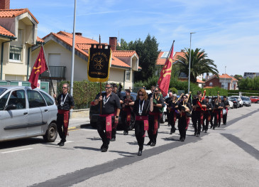 La Banda de gaitas Cantabria realiza un ...